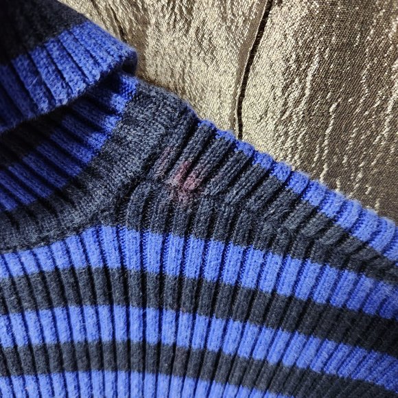 Ralph Lauren Turtleneck - Picture 5 of 5